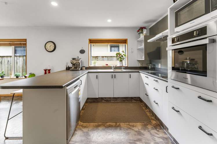 16 Malthouse Crescent Brightwater_7