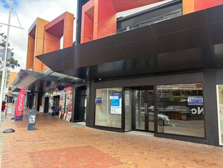 Shop 2/1 Devonport Road Tauranga Central_1