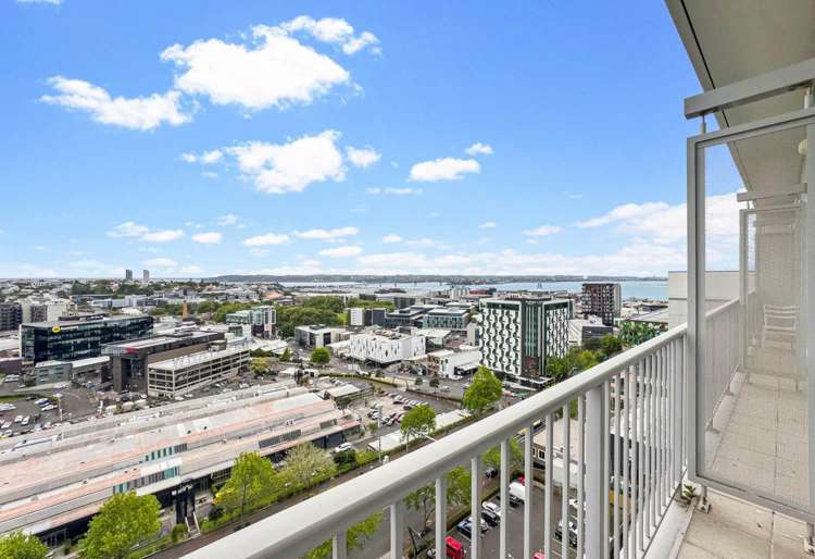 1009/72 Nelson Street 10015_10