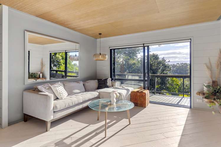71 Trig Hill Road Onetangi_6