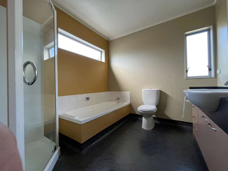 26B Burgess Road 1284_3