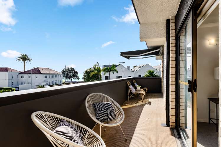 1/5 Selwyn Avenue Mission Bay_23