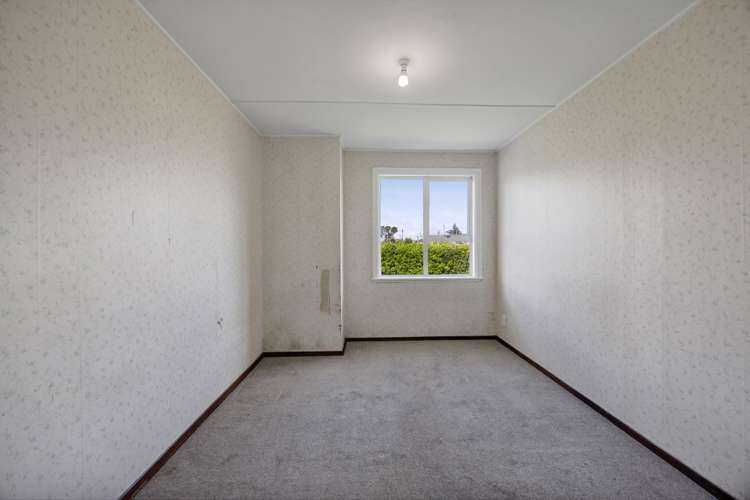 65 Domett Street Opunake_19