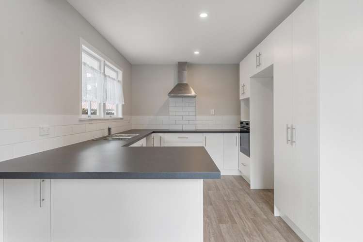 61 Gloria Avenue Te Atatu Peninsula_8