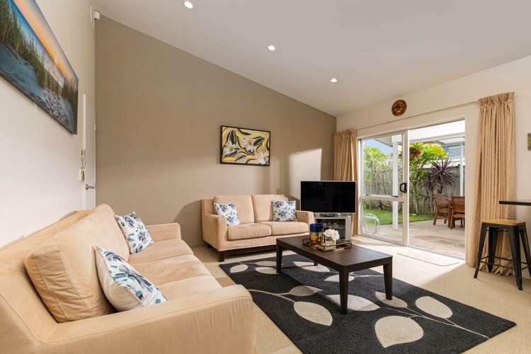 44 William Gamble Drive Greenhithe_5