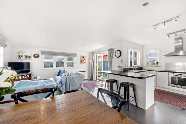 13 Richmond Street Petone_10