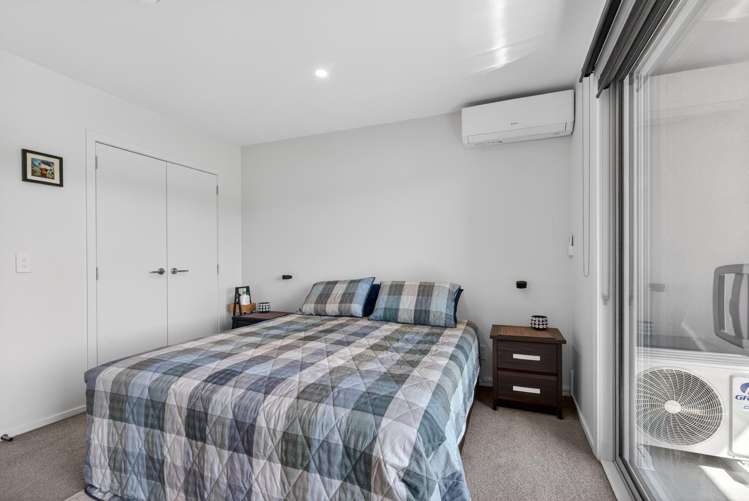 8 Harena Way Moera_15