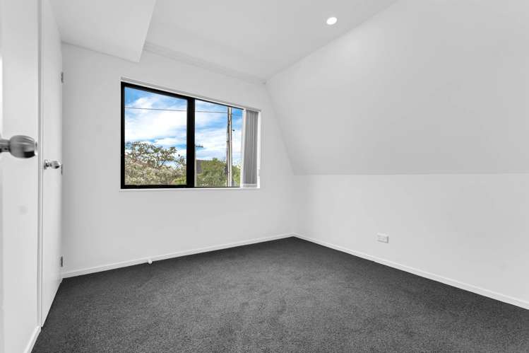 57a Kimber Hall Avenue Mt Roskill_21