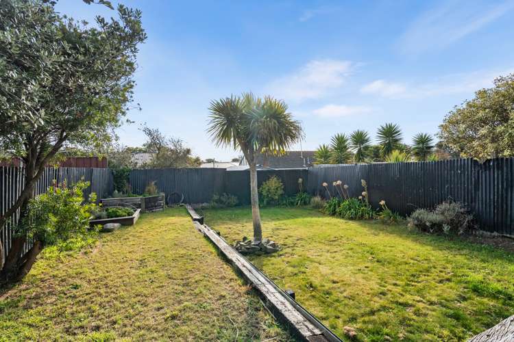 38 Pacific Road North New Brighton_17