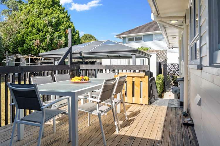 11 Windermere Crescent Blockhouse Bay_13