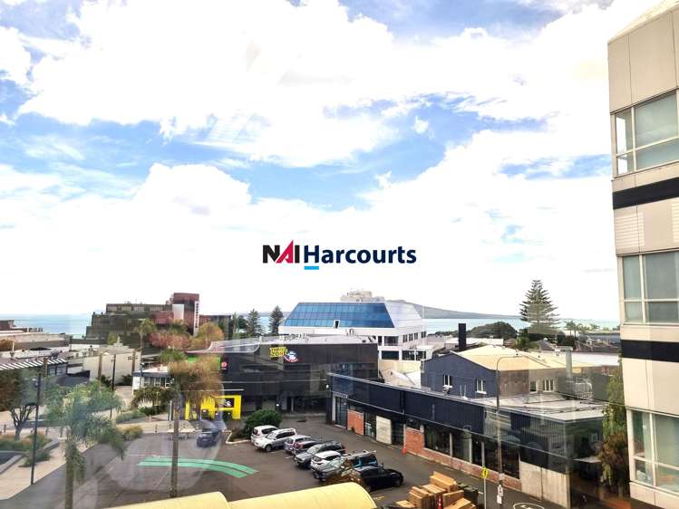 All Areas/519-521 Lake Road Takapuna_8