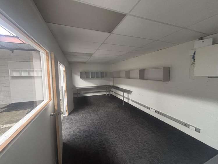 5/4 Heremai Street Henderson_9