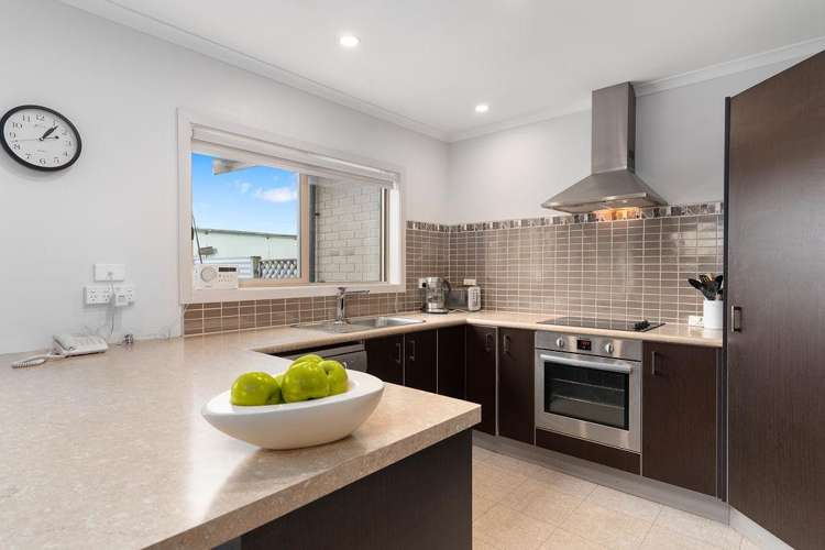 40 William Wong Place_5