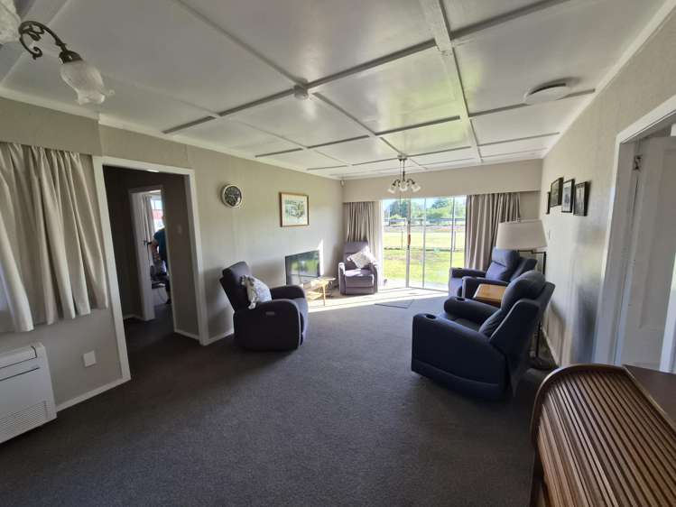 6590 Wilson Road Netherton_9