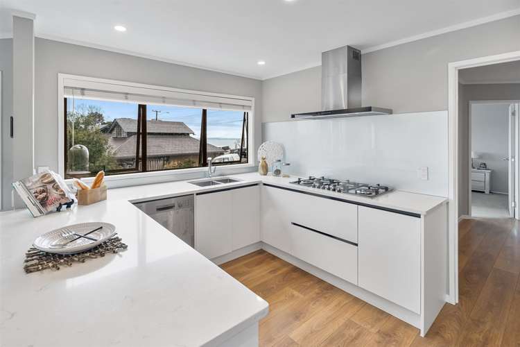 61 Knights Road Rothesay Bay_10