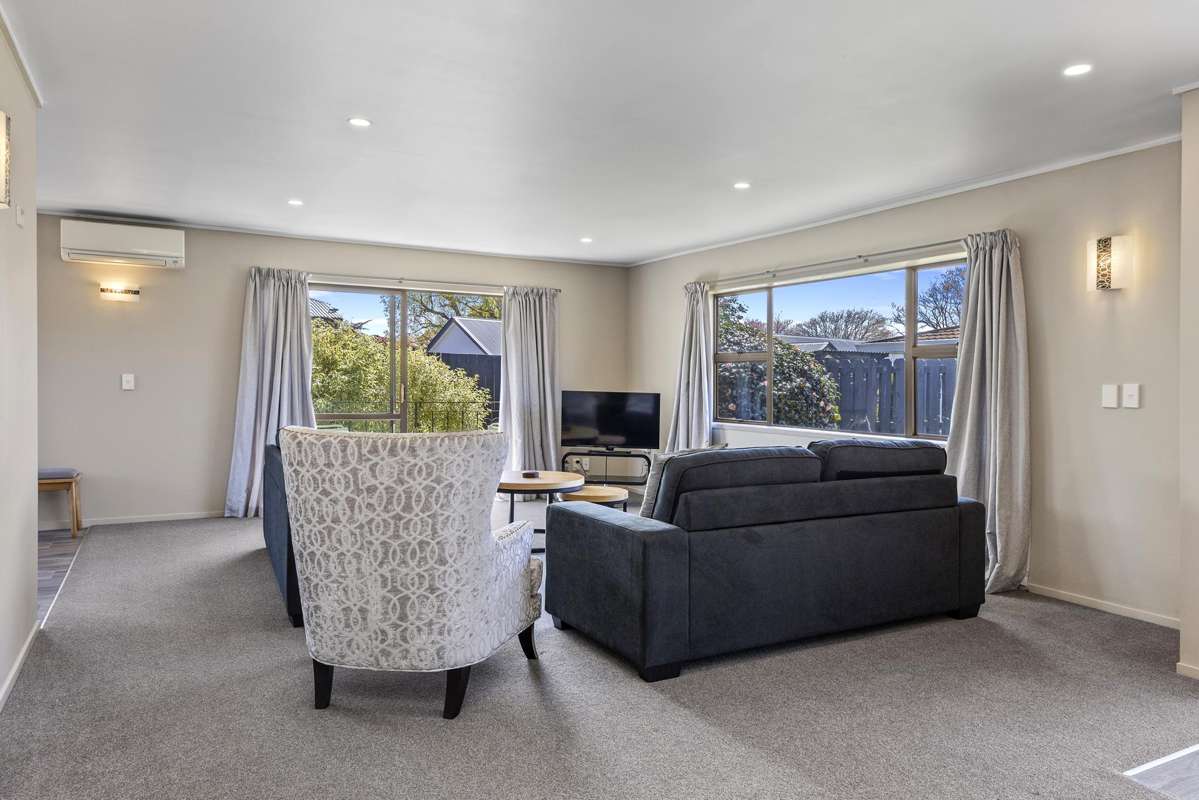 2/7 Kathleen Place_2