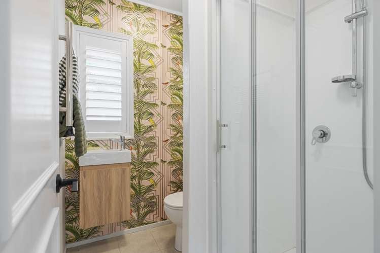 1/2 Heathcote Road Castor Bay_22