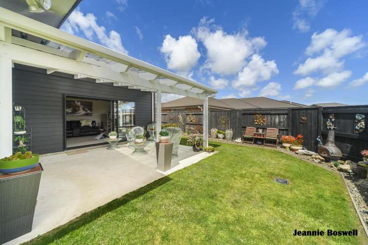 5 Levi Place Kelvin Grove_17