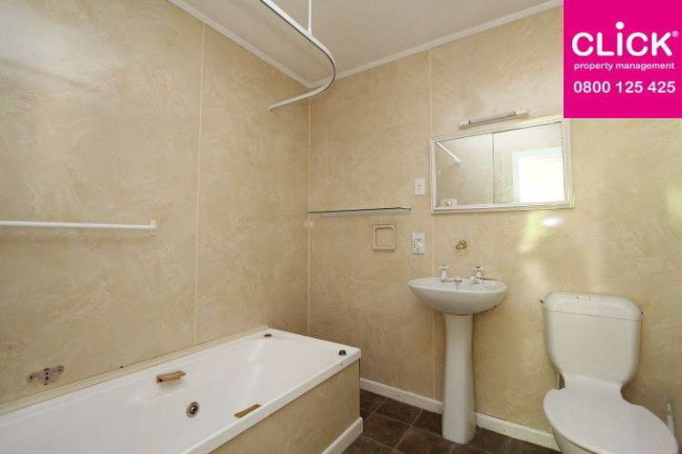 11 Hazel Avenue Caversham_7