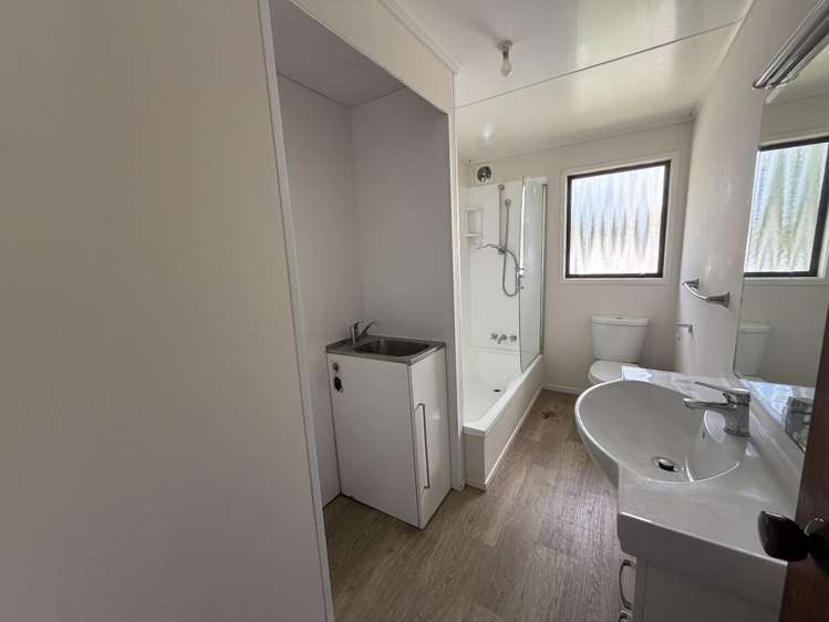 74 Catherine Crescent (Upstairs) Whitianga_10