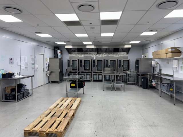 52-58 West Street West End_4