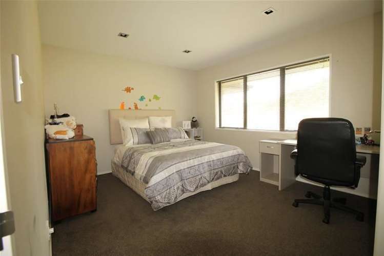 28 Fairbairn Place East Tamaki Heights_17