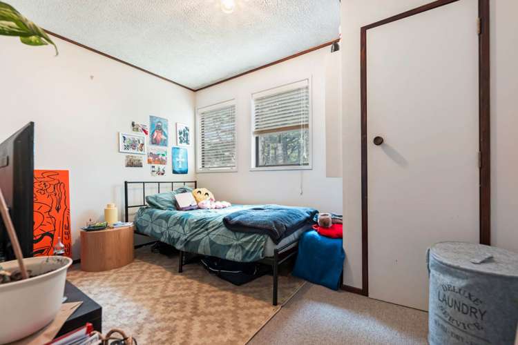 2 Yarra Place Botany Downs_11