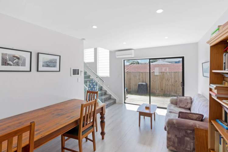8 Shahkot Way Papatoetoe_13