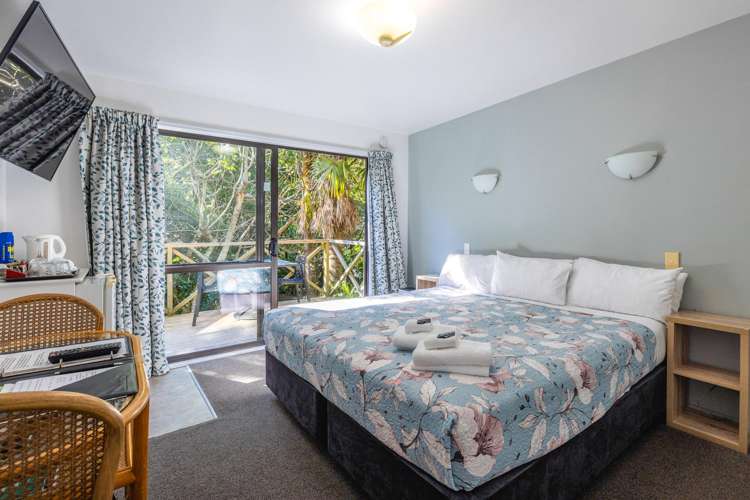 223 Ocean View Road Oneroa_10