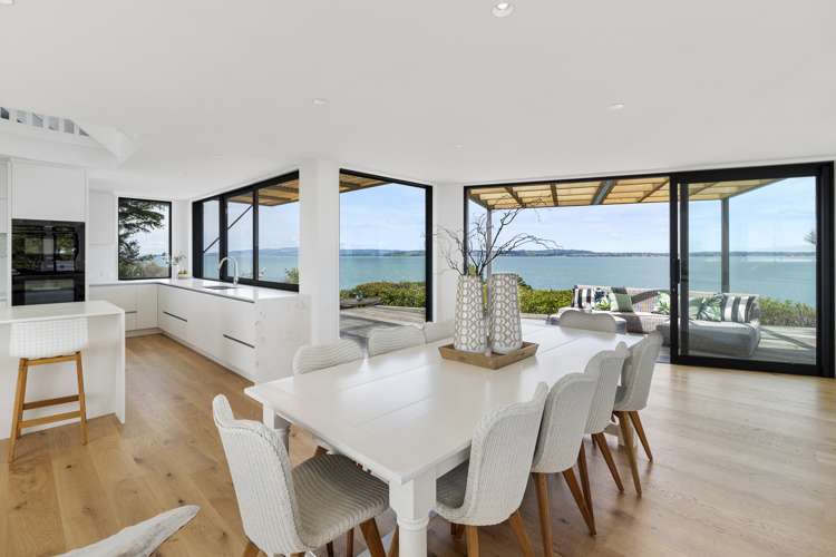 66 Kennedy Point Road Surfdale_47