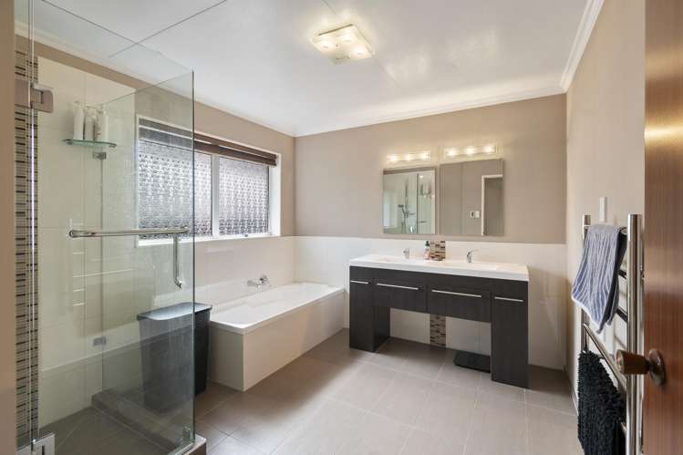 7 Guernsey Place Fitzherbert_4