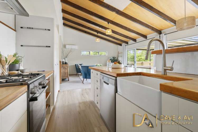 43 Mcentee Road Waitakere_9