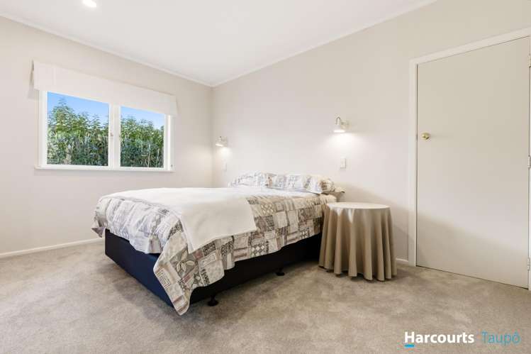 49 Shepherd Road Waipahihi_21