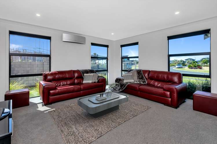 7 Fred Carr Place One Tree Point_17