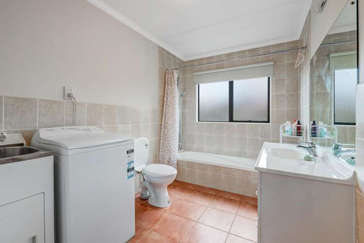 12 Tetrarch Place Totara Vale_21