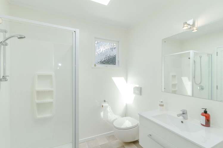 25 Seapoint Road Bluff Hill_14