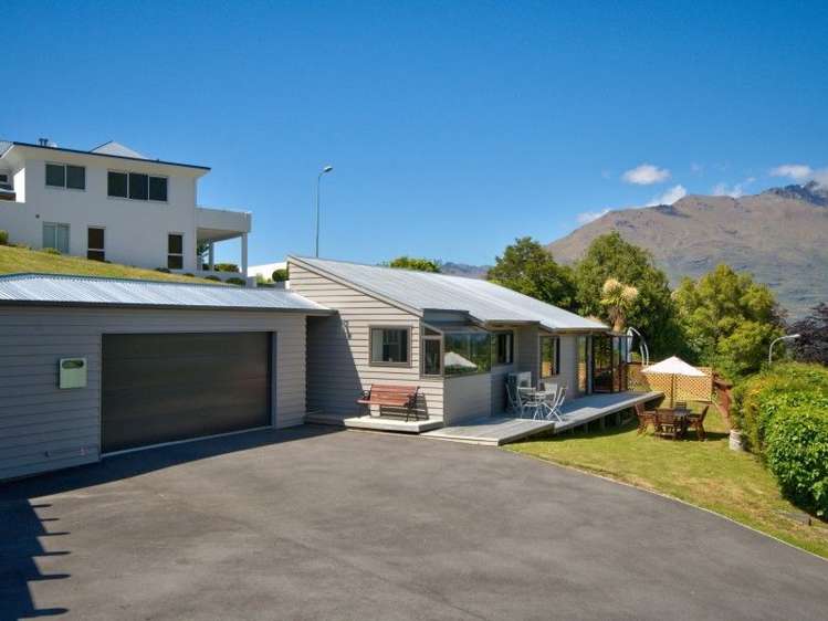 5 York Street Queenstown_23