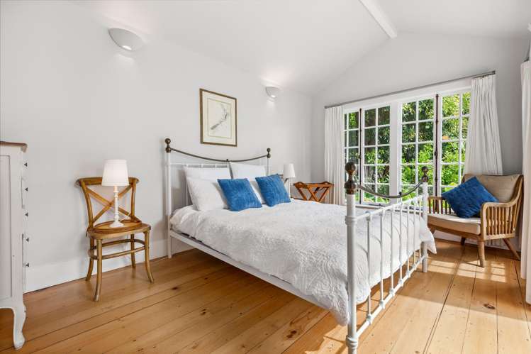 23 Ewen Alison Avenue Devonport_12