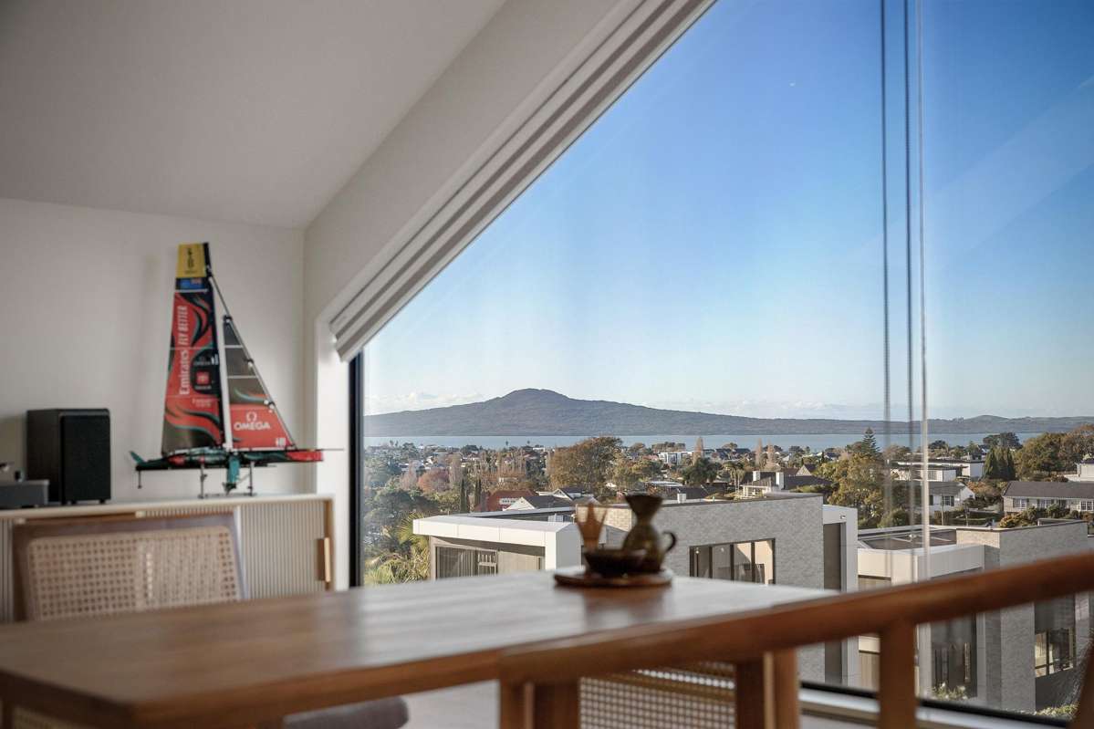 2 Glen Atkinson Street_1