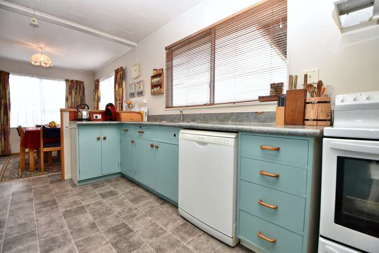 2 Booth Street Carterton_2