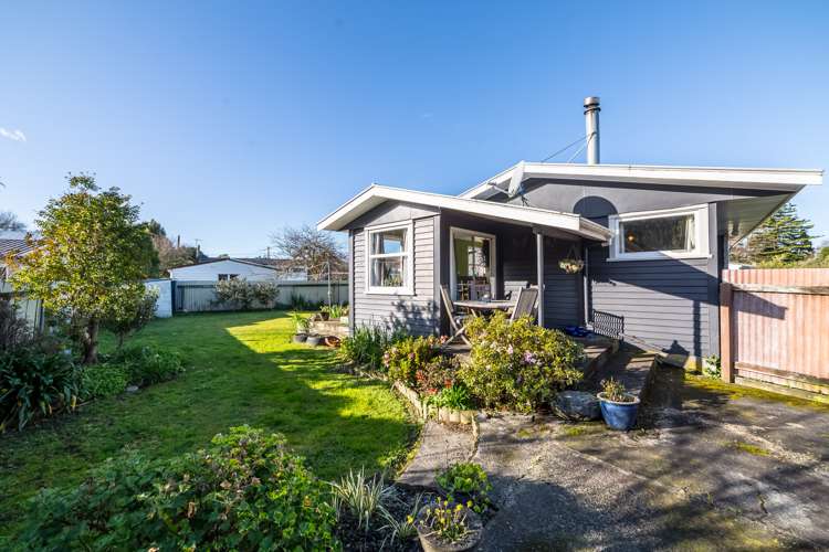 9 Skipage Grove Featherston_6