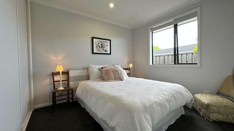 12 Somerset Grove Allenton_14