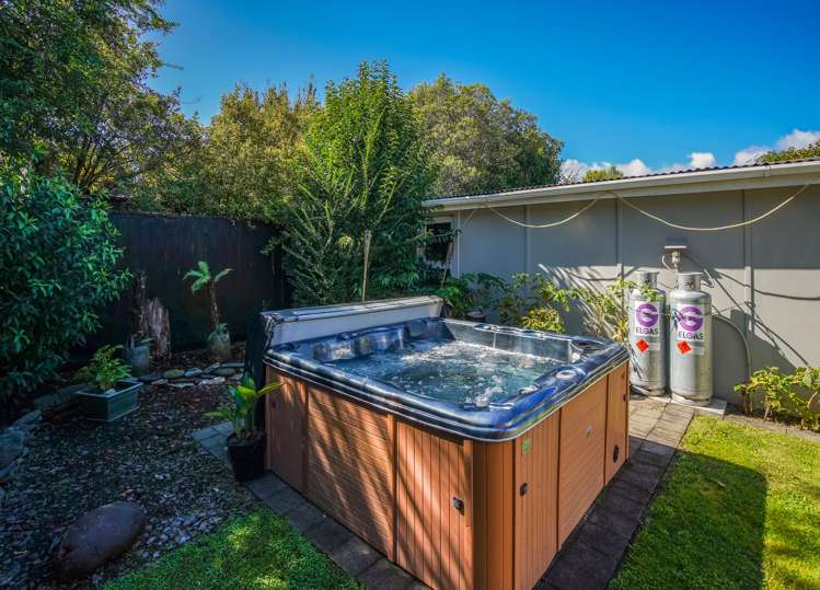 3 Dickens Street Stoke_13