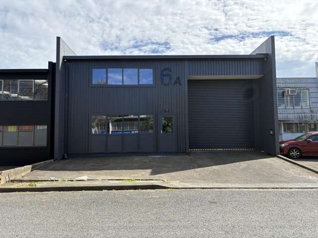 Immaculate Mixed-Use Warehouse
