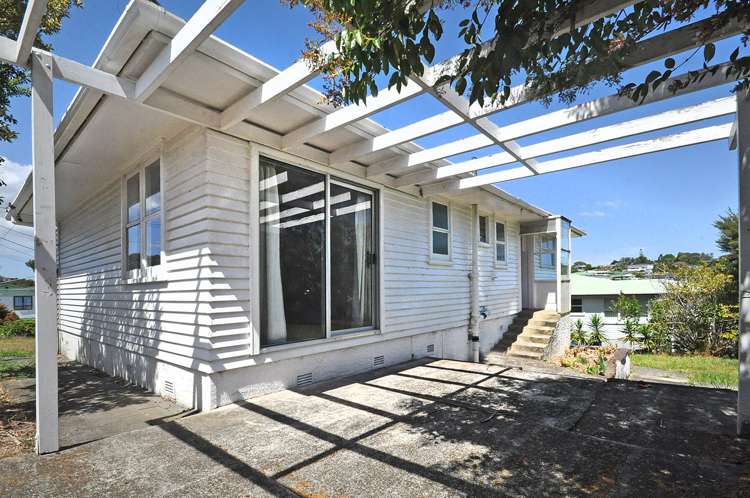 87 Willerton Avenue New Lynn_9