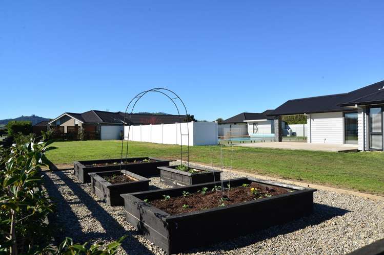 34 Alan Livingston Drive Cambridge_33