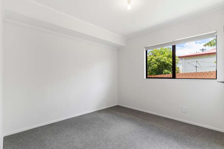 2/136 Barrack Road Mount Wellington_8