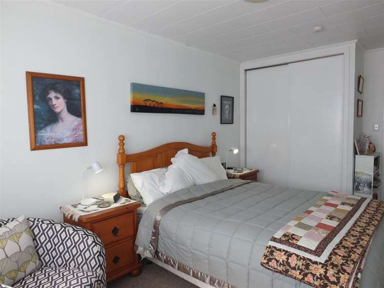 2/21 Oxford Street West End_12