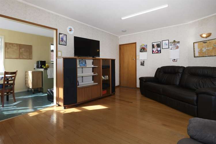 2/47 Chadwick Road Greerton_5