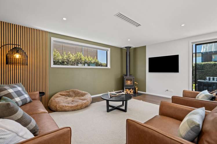 21 Marjon Drive_5